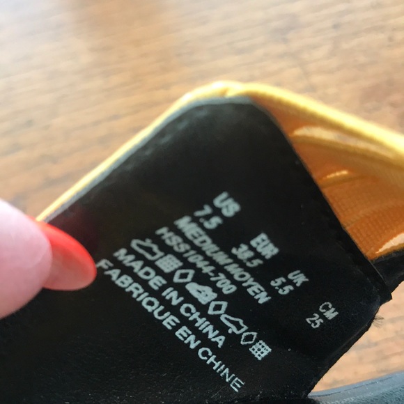 🌴🌴Sandals - Picture 2 of 8